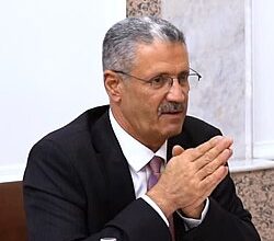 وزير النفط العراقي المهندس باسم محمد خضير
