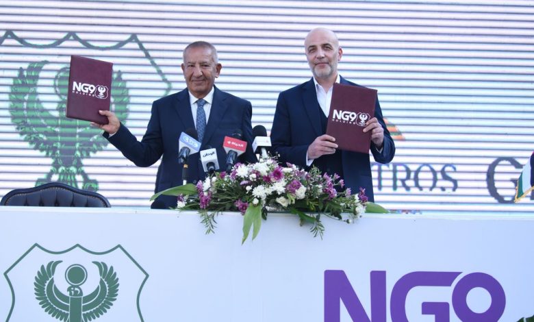 رجل الأعمال كامل أبو علي رئيس اثناء الإعلان عن الشراكات الاستراتيجية 