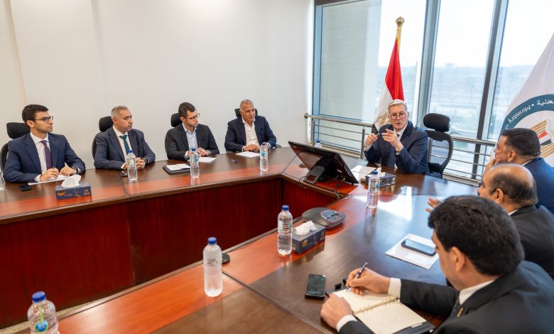 وزير البترول والثروة المعدنية