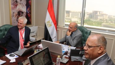 وزير الكهرباء خلال لقائه مع وفد تحالف «رينيرجي جروب»