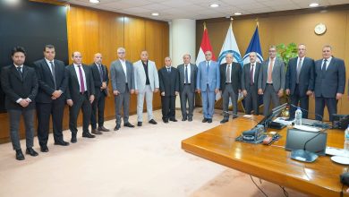 المهندس صلاح عبد الكريم رئيس هيئة البترول خلال اعتماد عدد من الجمعيات العمومية