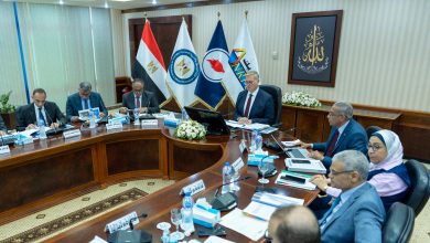 وزير البترول والثروة المعدنية أثناء الجمعية العمومية لشركة "أنربك"