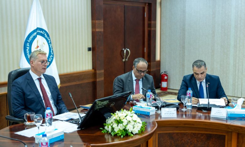المهندس رشاد نظيم رئيس شركة النصر للبترول خلال الجمعية العامة بحضور وزير البترول ورئيس الهيئة