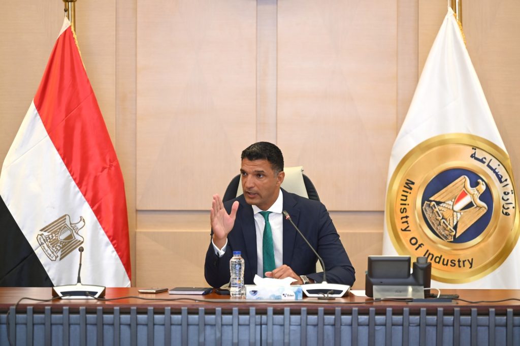 المهندس خالد هاشم وزير الصناعة