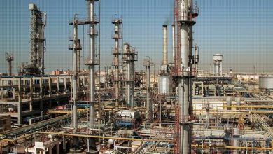 صورة أرشيفية لمعامل التكرير المصرية بمحافظة الإسكندرية