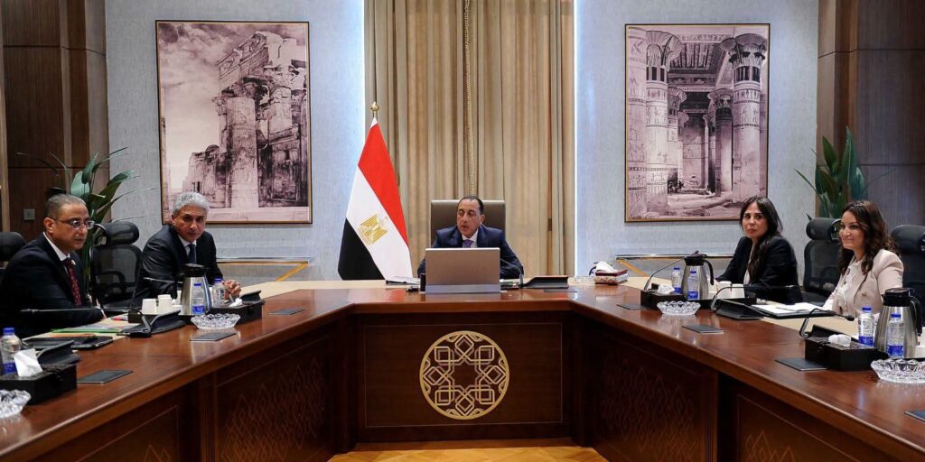 رئيس الوزراء يتابع مستجدات إحياء منطقة «نزلة السمان»