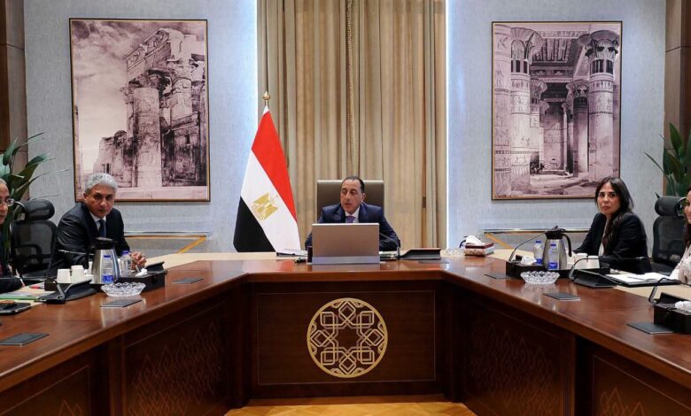 رئيس الوزراء يتابع مستجدات إحياء منطقة «نزلة السمان»