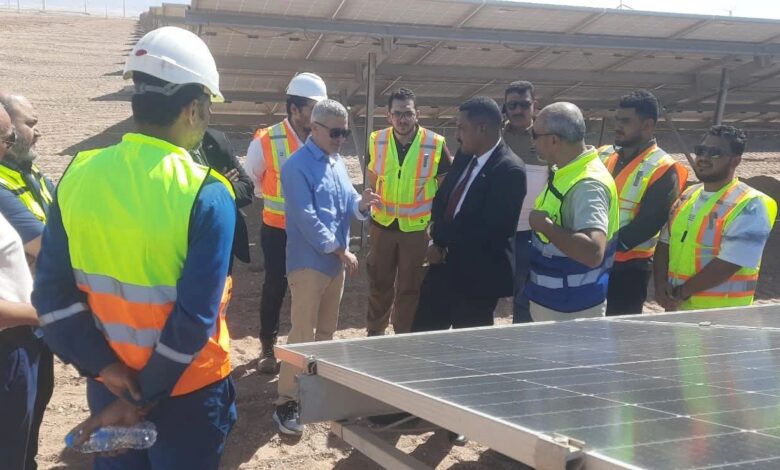 رئيس هيئة الطاقة المتجددة يتفقد مع الوفد السوداني محطة الزعفرانة