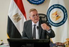 وزير البترول أثناء لقائه مع رؤساء تحرير الصحف