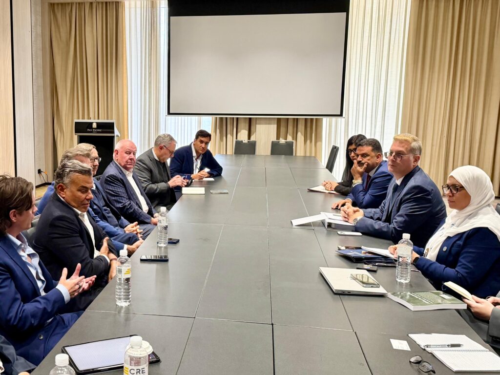 وزير البترول يستعرض فرص الاستثمار التعديني أمام كبار المستثمرين في أستراليا