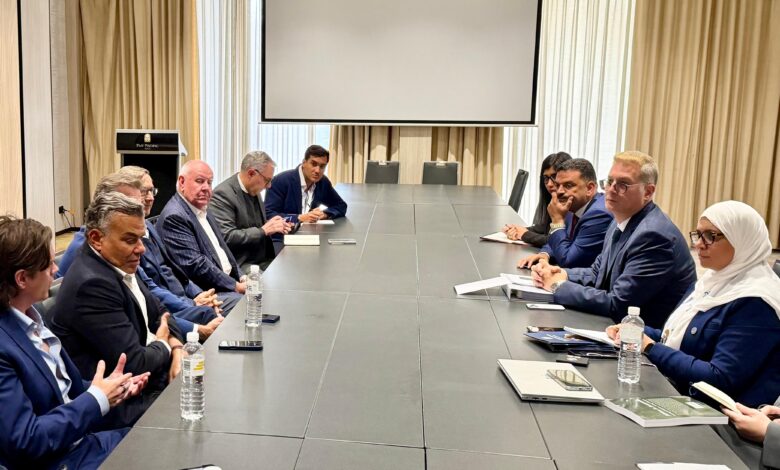 وزير البترول يستعرض فرص الاستثمار التعديني أمام كبار المستثمرين في أستراليا