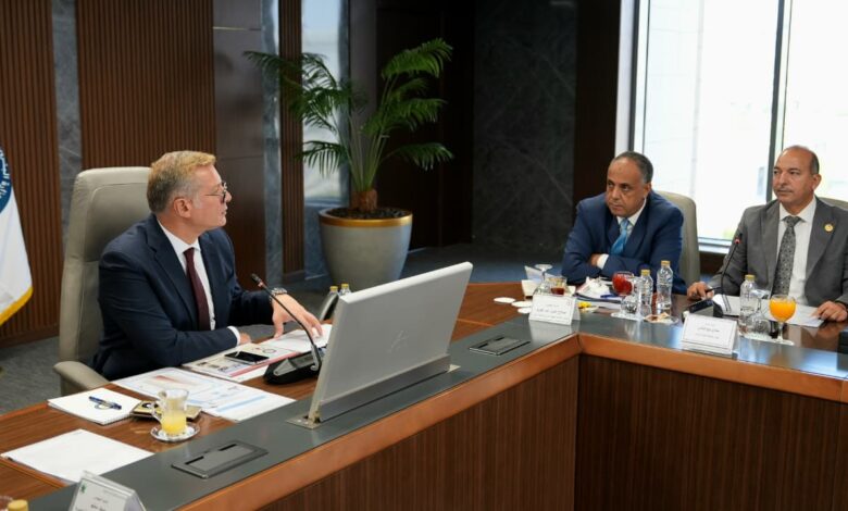 وزير البترول أثناء انعقاد الجمعية العمومية لشركة أنابيب البترول
