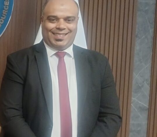 علي حسن علي نائب رئيس النقابة بشركة التعاون للبترول