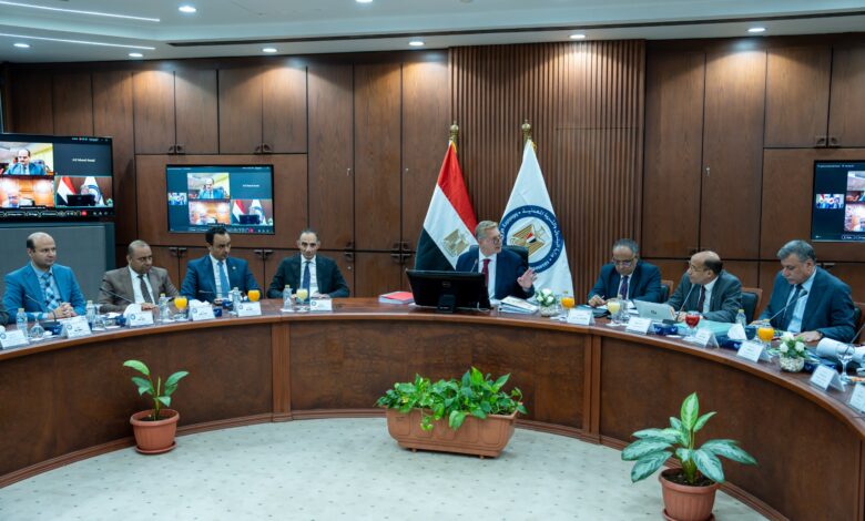 وزير البترول يشيد خلال الجمعية العمومية بأداء شركة مصر للبترول