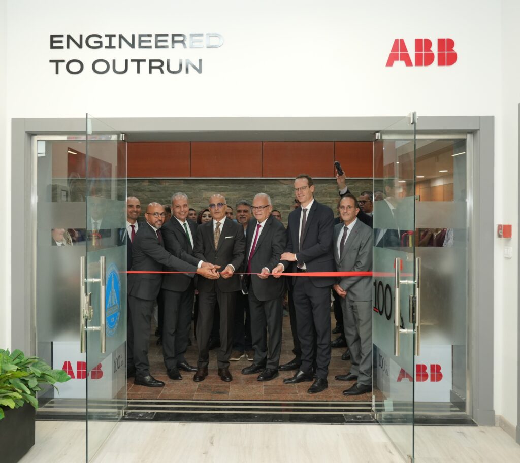 «ABB مصر» تطور معامل كلية الهندسة بجامعة عين شمس