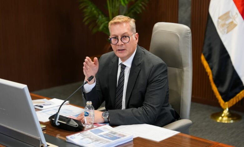 المهندس كريم بدوي وزير البترول والثروة المعدنية