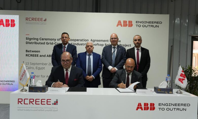«ABB مصر» تطلق أحد أكبر مشروعات الطاقة الشمسية الموزعة بالقطاع الصناعي