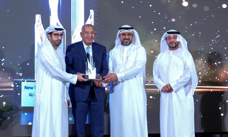 رجل السياحة كامل أبو علي يتسلم جائزة «إرث الضيافة الجديد» لعام 2026