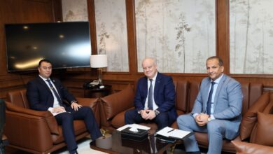 الدكتور شريف أثناء مباحثاته مع «روساتوم ستروي إكسبورت»
