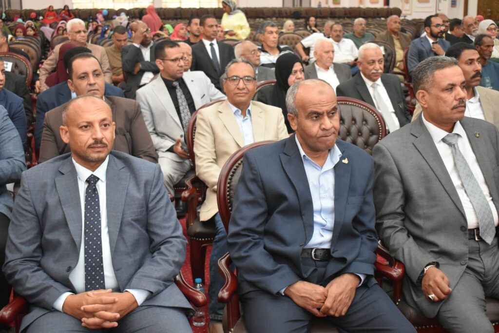 «فوسفات مصر» تشارك في الاحتفال بالعيد القومي الـ67 لمحافظة الوادي الجديد