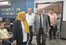 وزير الكهرباء يتفقد شبكات مدينة الشروق