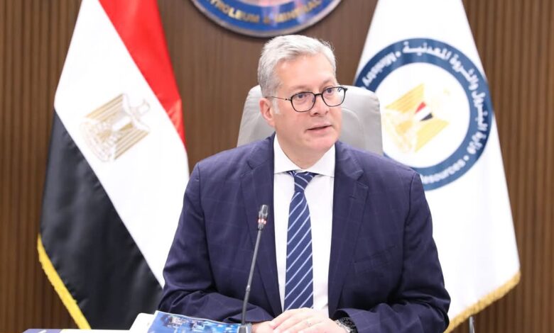 وزير البترول والثروة المعدنية المهندس كريم بدوي