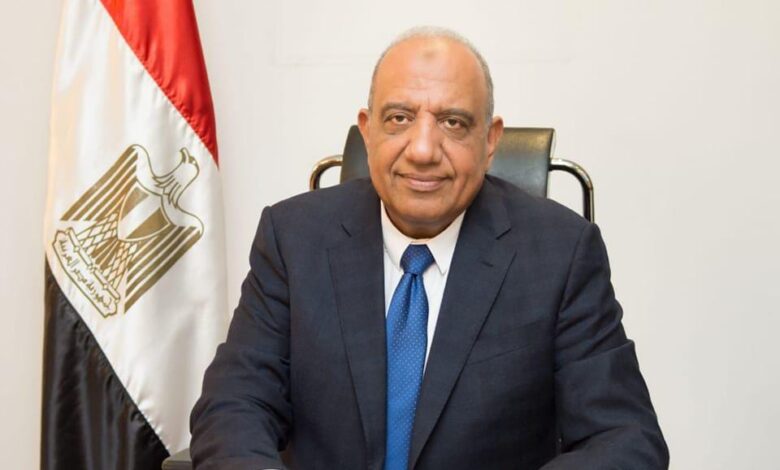 المهندس محمود عمصت وزير الكهرباء