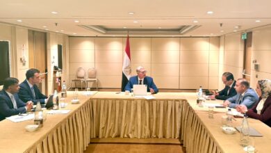 وزير البترول أثناء مباحثاته مع قياظات«شيفرون» ربط حقل «أفروديت» القبرصي بالبنية التحتية المصرية