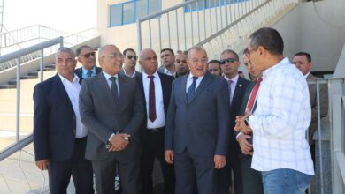 رئيس نقابة البترول يقود جولة تفقدية بالمنطقة الجغرافية بأسيوط