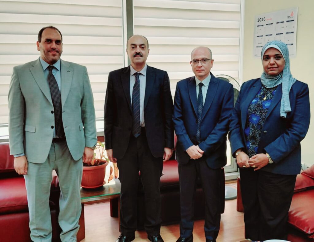 مركز معلومات قطاع البترول يسخر البيانات الفنية لخدمة الأطروحات العلمية 