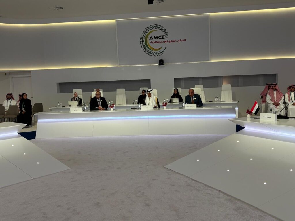 وزير الكهرباء يكشف عن رؤية مصر لتكامل شبكات الطاقة والتحول المستدام بالرياض