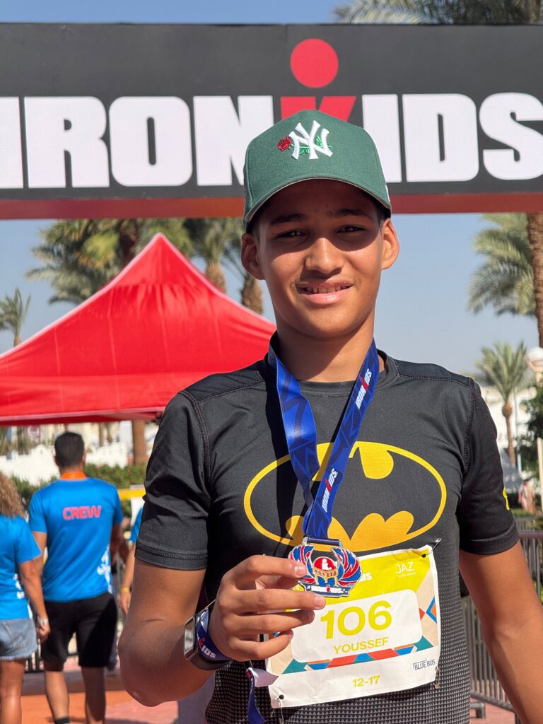 الطالب المصري يوسف عبد الرازق يحقق المركز الثالث في منافسات IRONKIDS الدولية